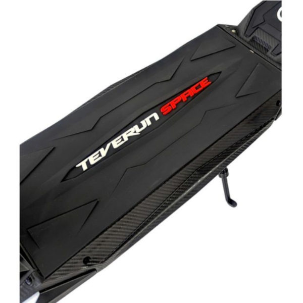 Teverun Fighter space